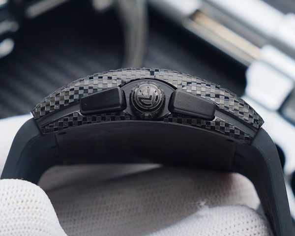 Franck Muller Vanguard V45 с кварцов механизъм