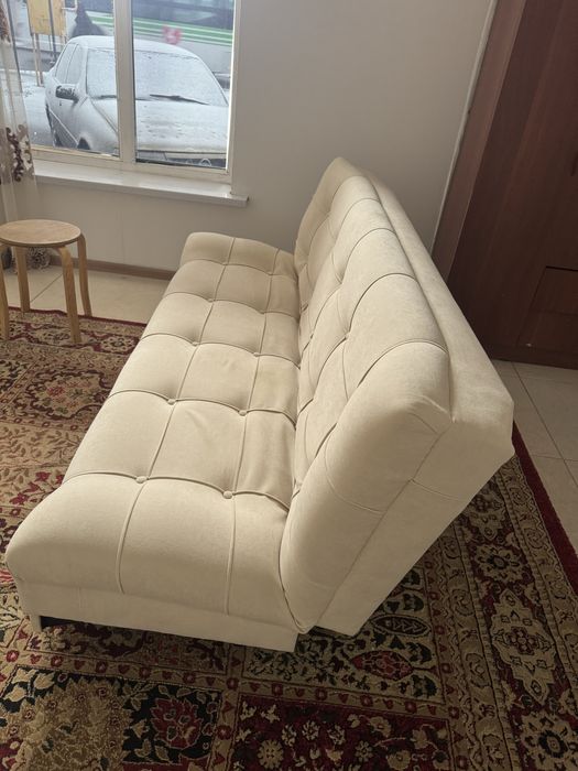 Диван почти новый