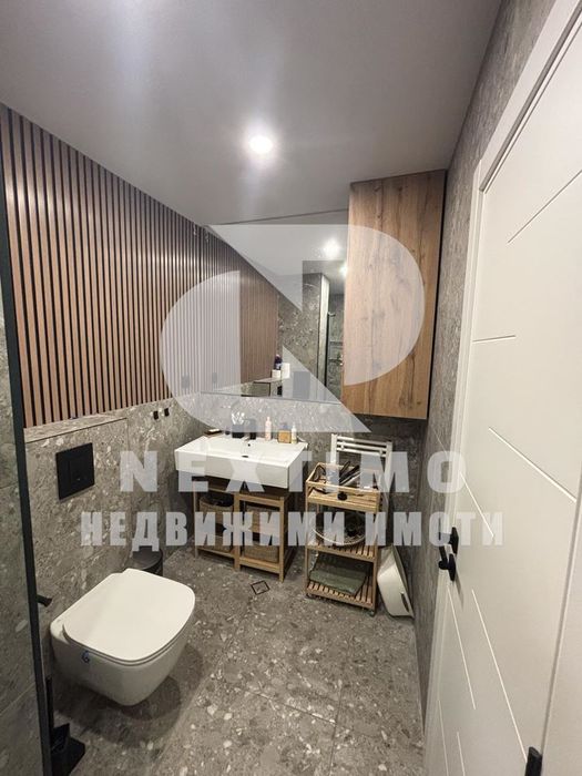 Дава се под наем Тристаен апартамент в Пловдив, Кършияка - 92 кв.м за 765 € - Снимка #12