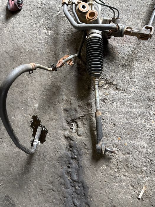 Toyota land cruiser 2.8 d 2018 година Кормилна рейка