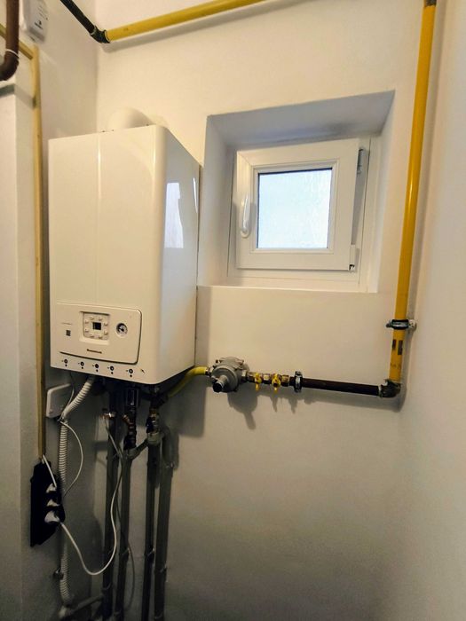 Garsoniera zona Nord, partial renovata, cu centrala termica