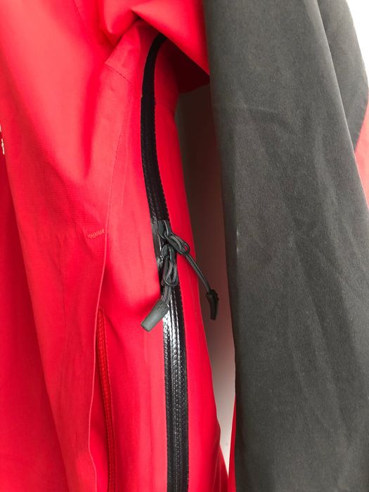 Haglofs Niva туристическо яке