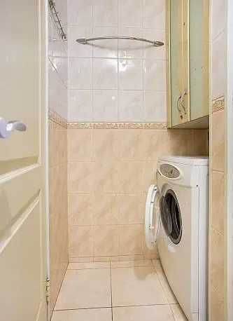 Дава се под наем Двустаен апартамент в София, Център - 55 кв.м за 382.5 € - Снимка #3