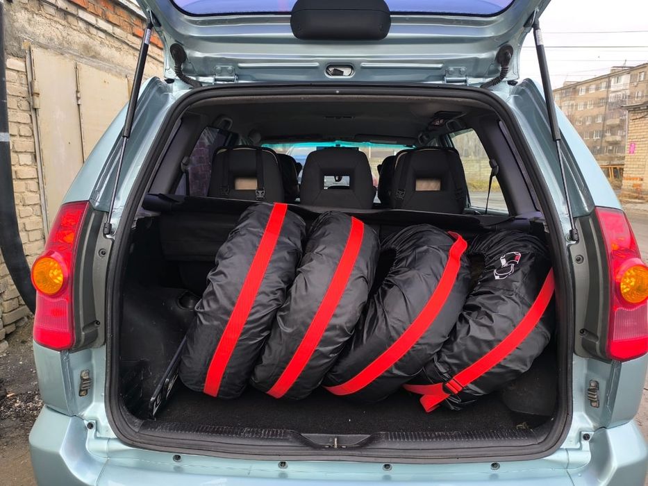 Митсубиси Спейс стар