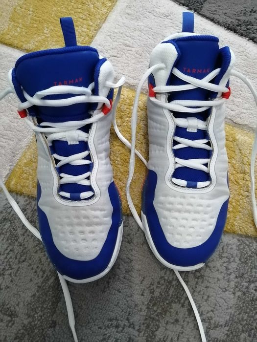 Vând ghete Tarmak 38