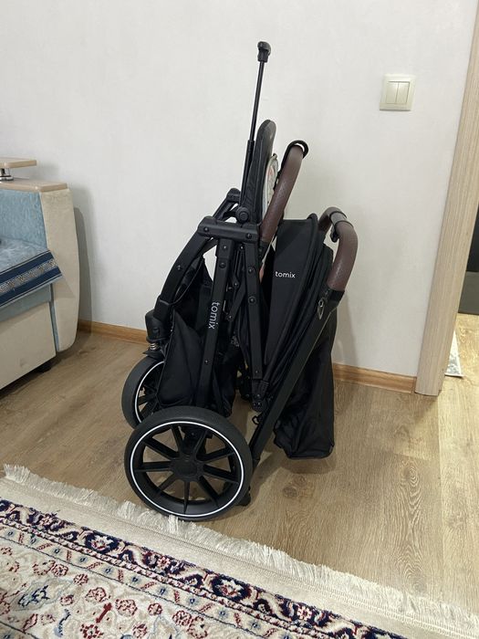 Продам коляску Tomix kelly