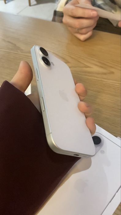 Айфон 17 256gb с полной защитой