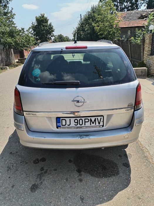 Opel astra H 1.9.