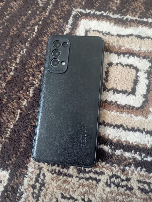 Oppo Reno 5 состояние хорошая