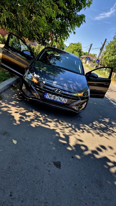 HYUNDAI Elantra 2019 — imagine 3