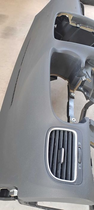 Арматурно табло Golf 6