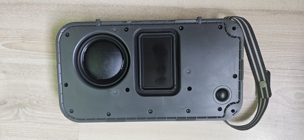 Bang & Olufsen BeoPlay A2 Active - аудиофилска безжична аудио система