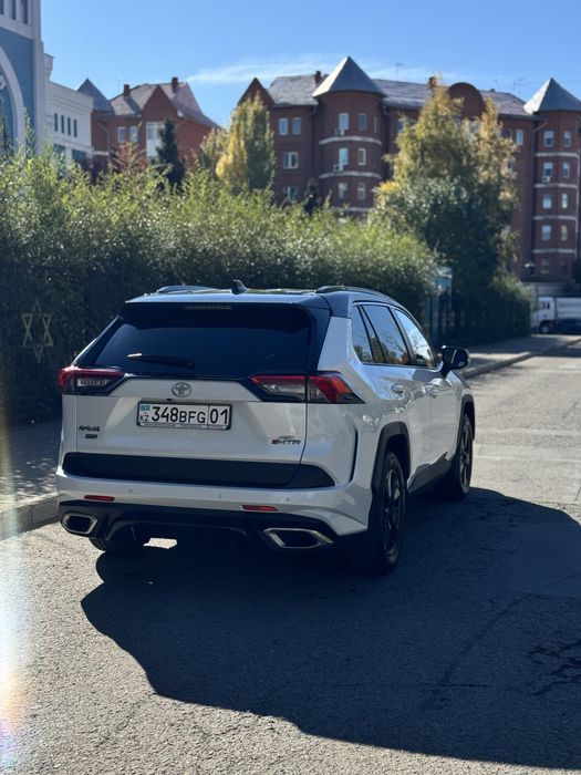 Продам Toyota Rav 4