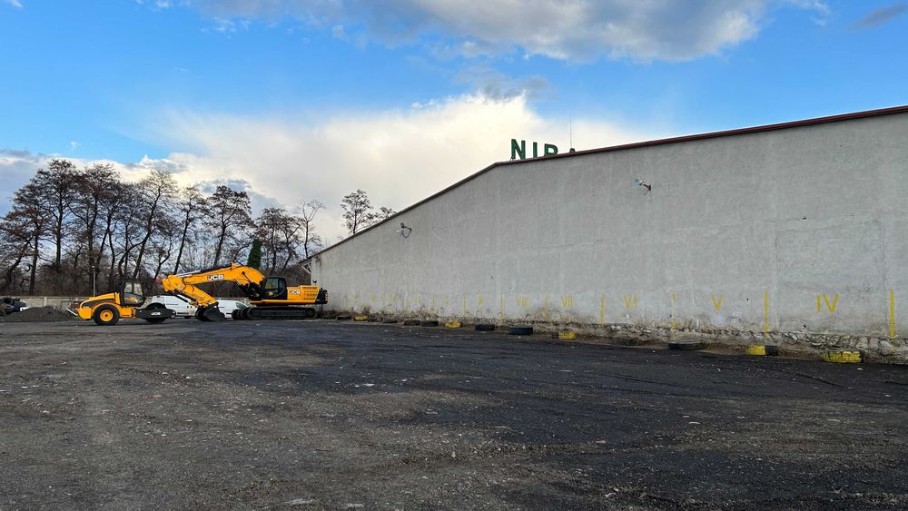 Дава под наем Открити складови площи плюс офис