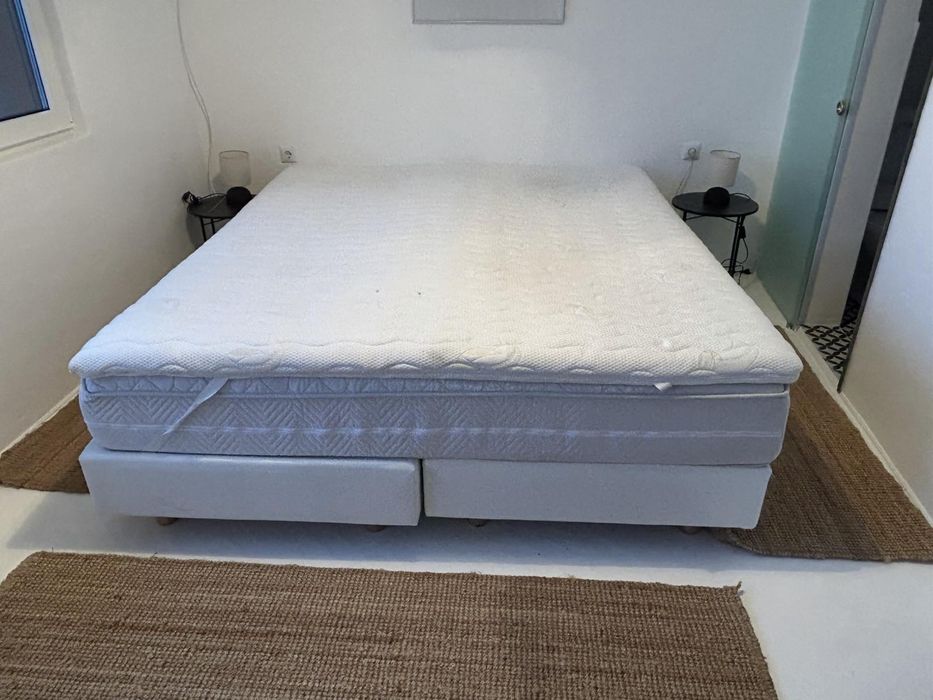 Спалня с матрак, размер  180х 200 см