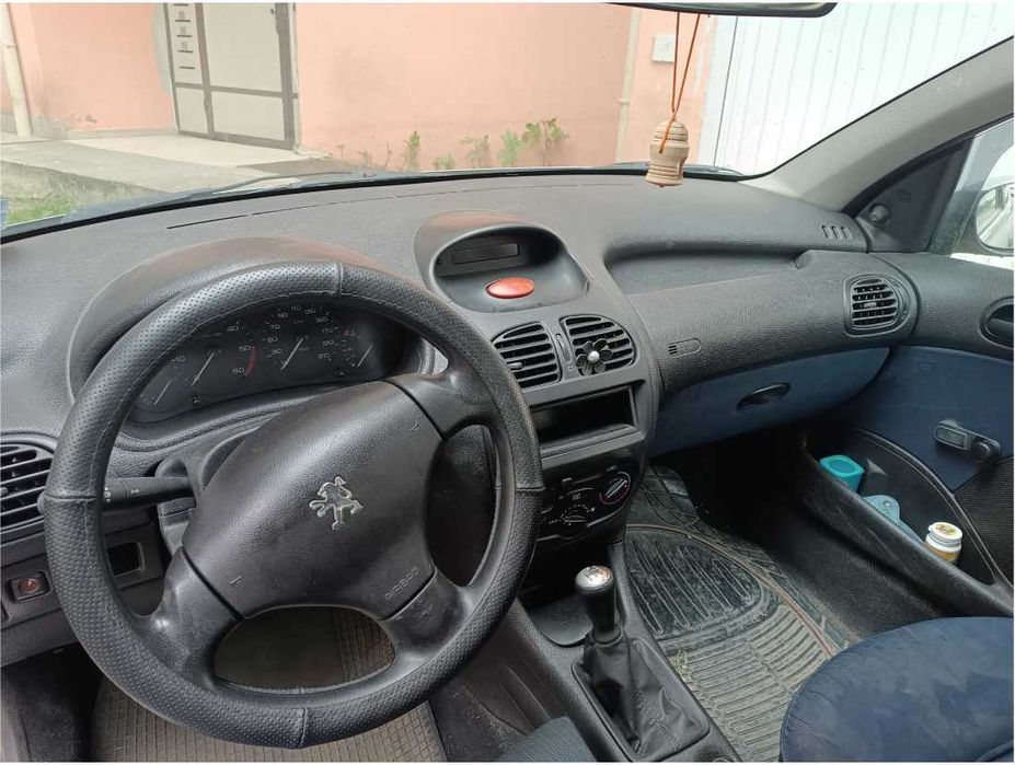 Продавам Peugeot 206 1.4 HDI Товарен (1+1)