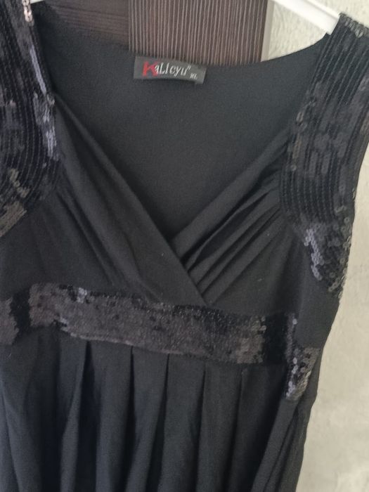 Платья и юбка на 46-48