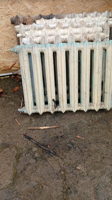 Продам радиаторы чугунные. Доставка.