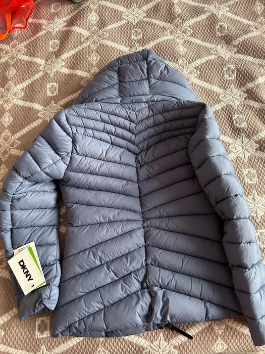 Дамско зимно яке DKNY