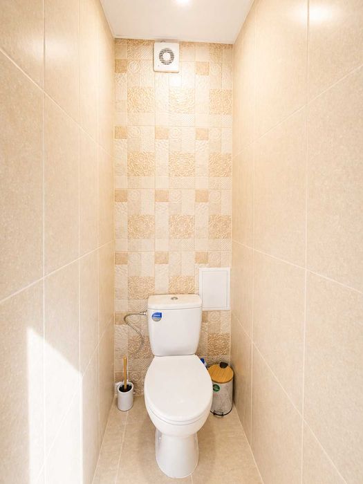 Продава се Четиристаен апартамент в Варна, Цветен квартал - 96 кв.м за 978 €/кв.м - Снимка #2