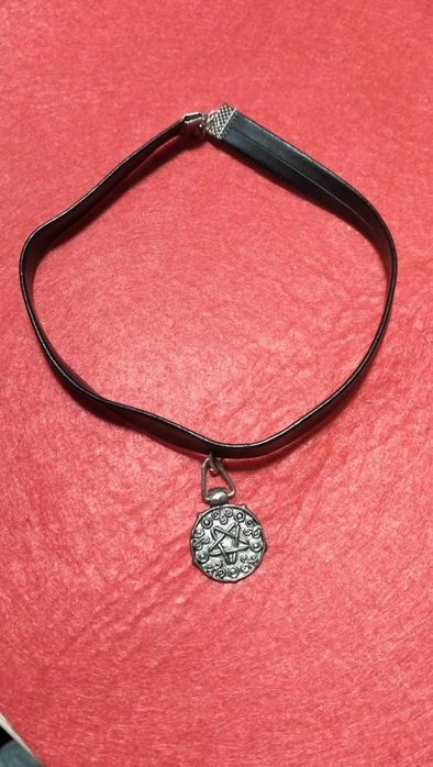 Кулон Йеннифер из Ведьмак