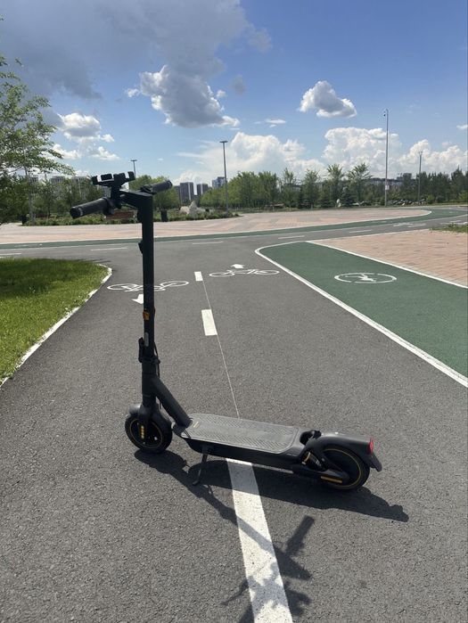 Электросамакат Ninebot max g2