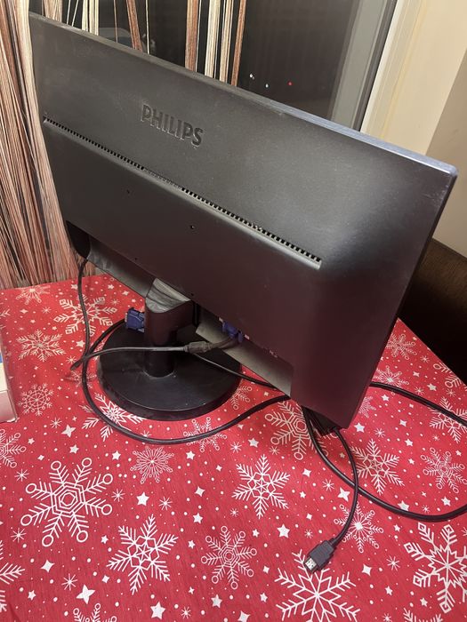 Продава се монитор Philips – идеален за офис и домашна употреба