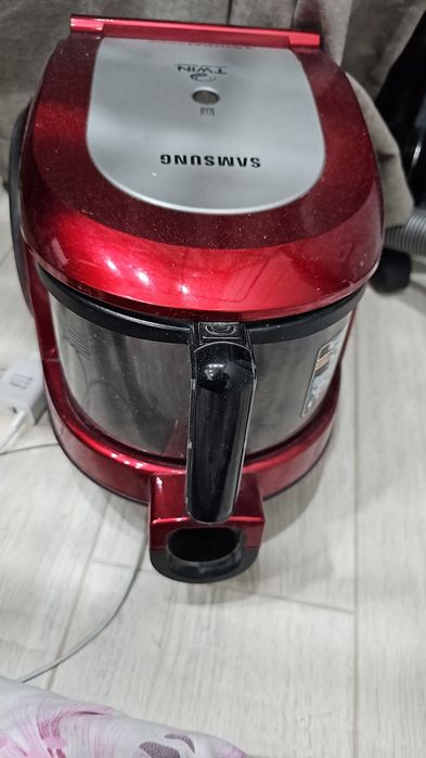 Продам пылесос марки Samsung