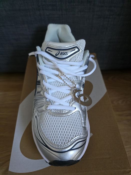 Asics White Graphite