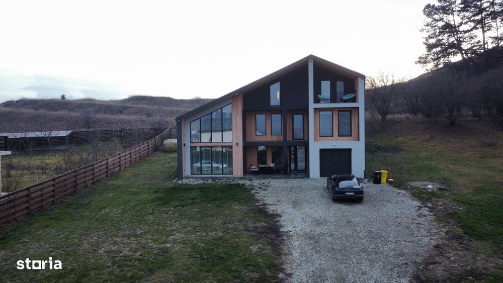 Casă exclusivistă pe Dealul Lempeș – Sânpetru, Brașov