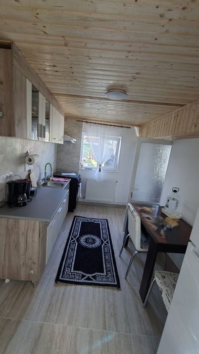 Casa de închiriat