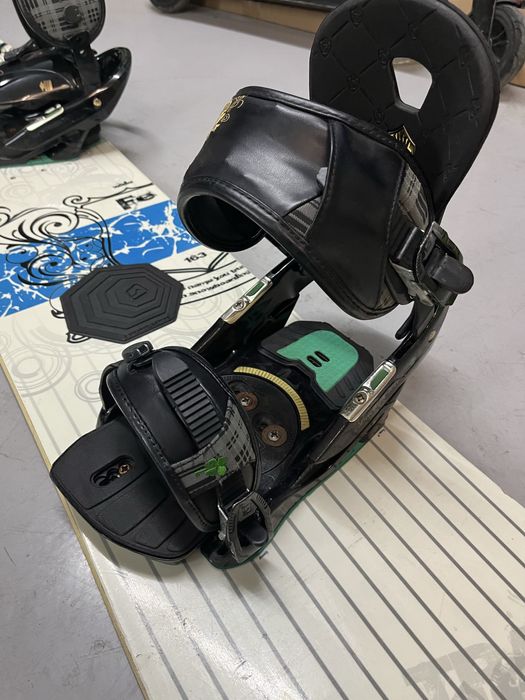 Сноуборд 163см wide с автомати Nidecker