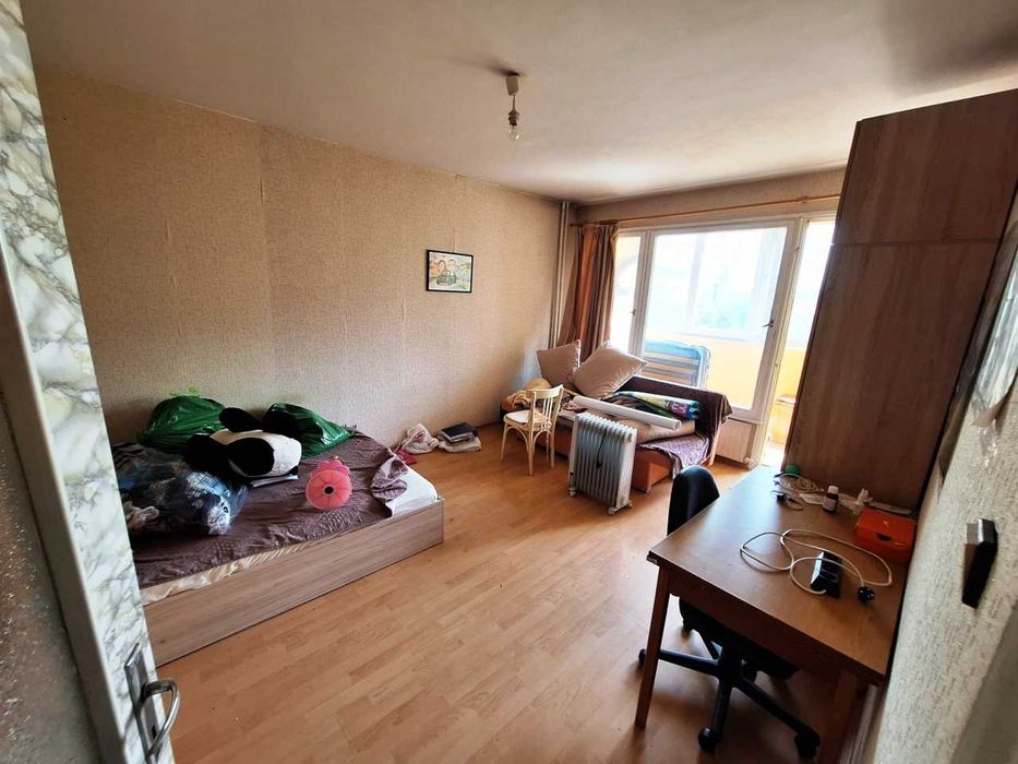 Продавам апартамент гарсониера в кв. Обеля 2, гр. София