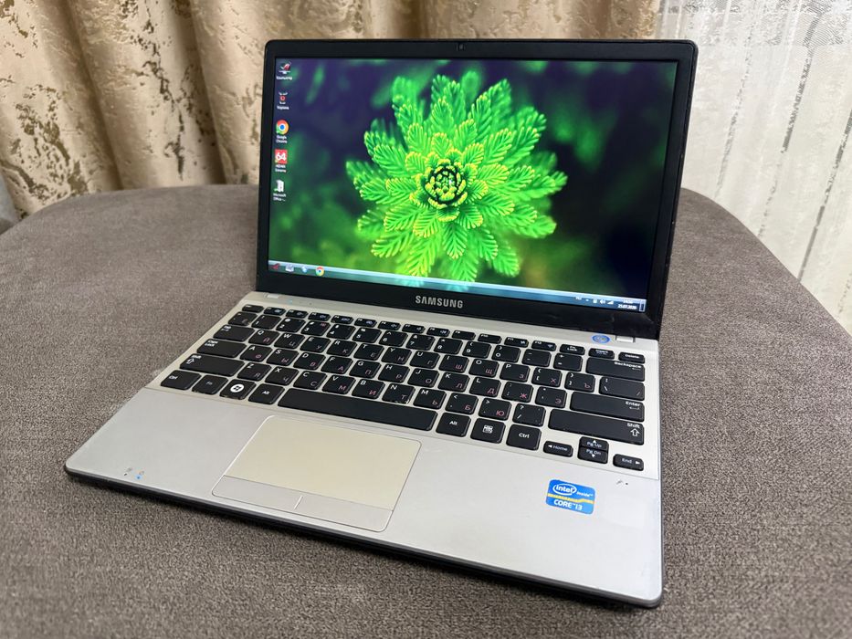 Компактный Samsung! Core i3!