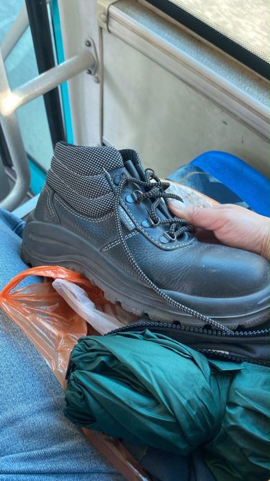 Спецодежда в комплекте б/у 6 тыс тг