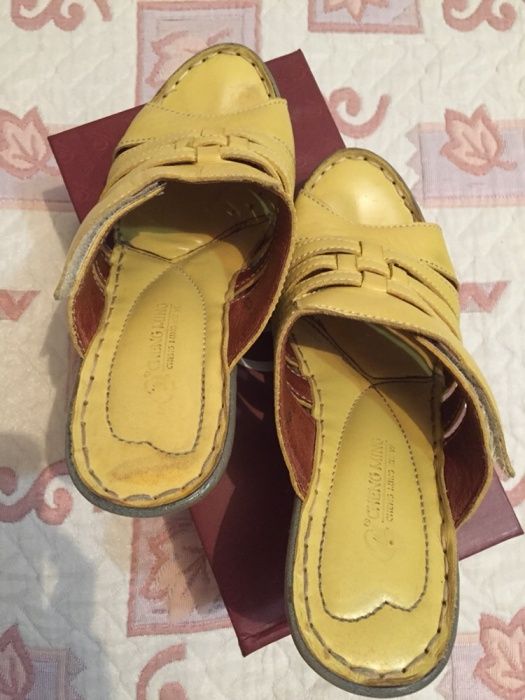 Босоножки продам