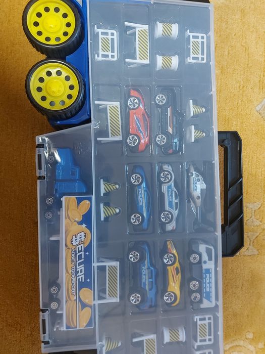 Камион автовоз Police Truck с 9 колички