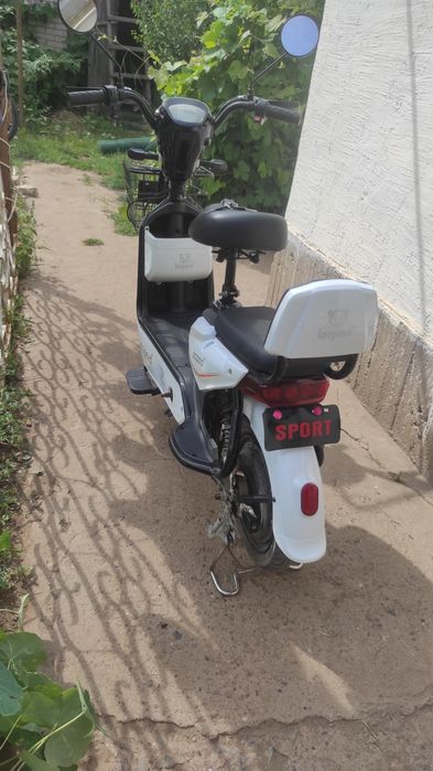 Электроскутер Leopard