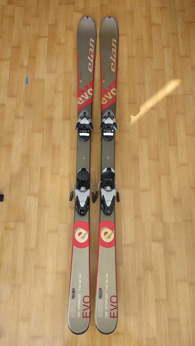 Schiuri ELAN EVO 160 cm