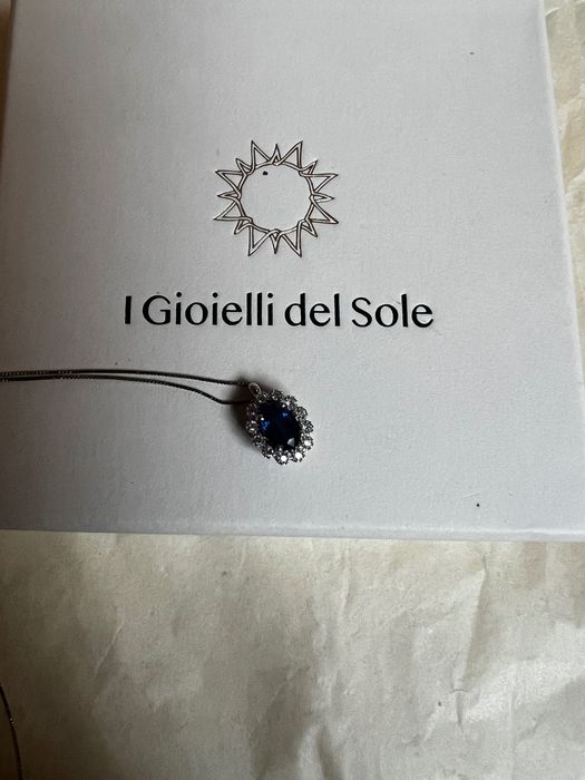 Златно колие, естествен сапфир и диаманти