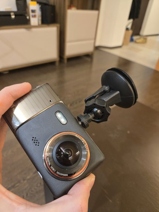 Camera video auto Navitel R800