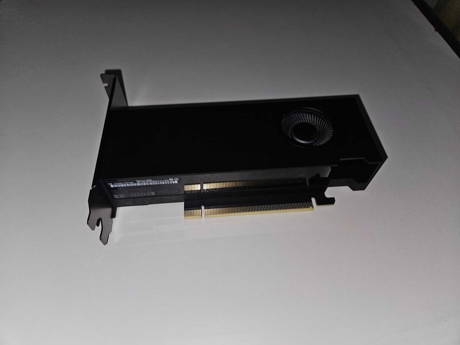 Placa Video Profesionala 12GB NVIDIA RTX A2000 VR Ready