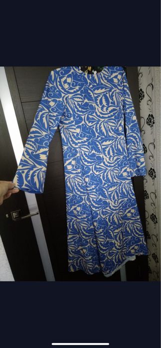 Красивые платья в  отличном состоянии