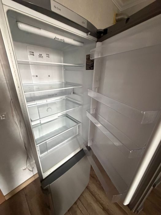 Холодильник продам