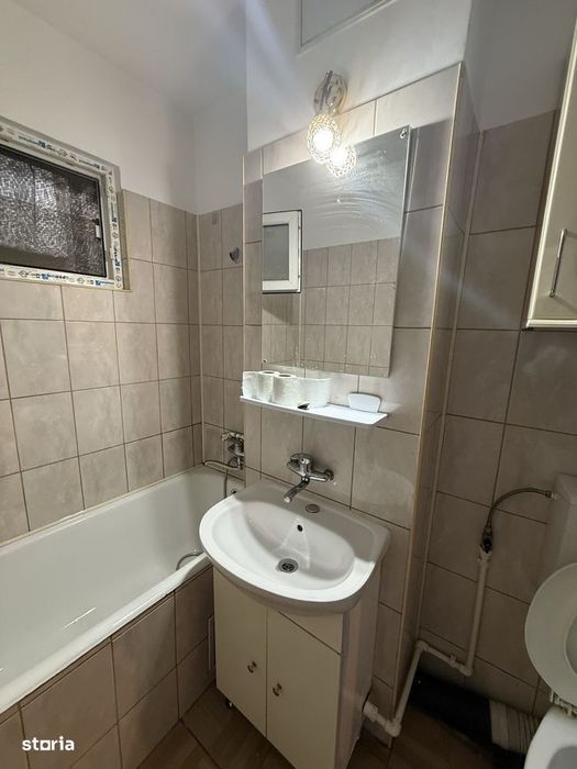 De vânzare apartament 3 camere Cartier Obor — fotografia 1