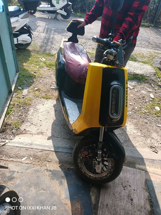 Электроскутор  продам