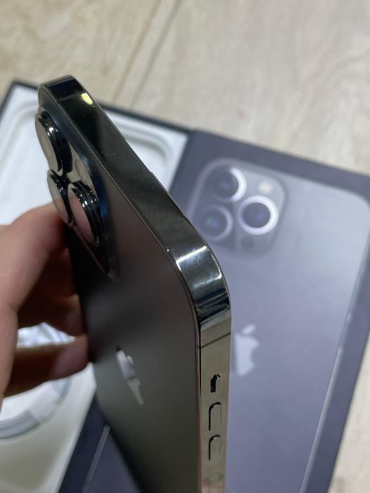 Продам Айфон 13 Про Макс 256г