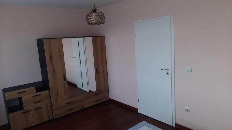 Продава се Тристаен апартамент в София, Обеля 1 - 110 кв.м за 2591 €/кв.м - Снимка #3