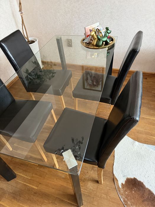 Сръклена Трапезна Маса с 4 стола