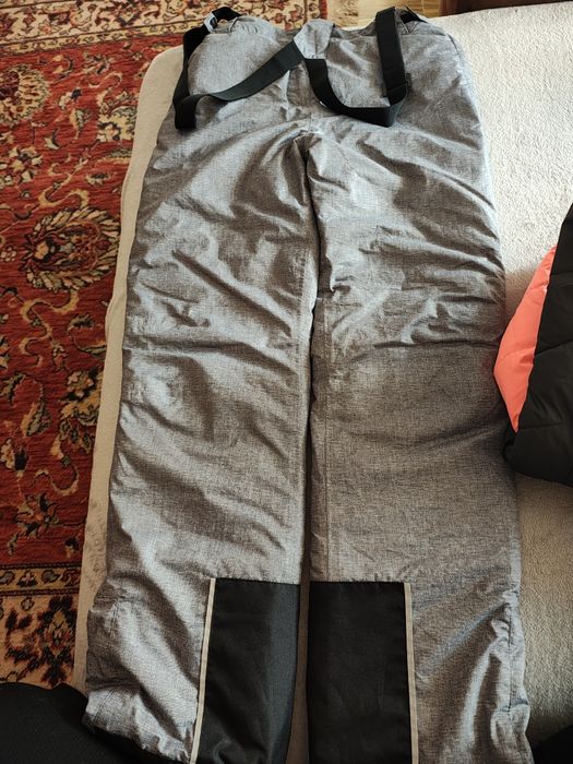 Geaca și pantaloni ski